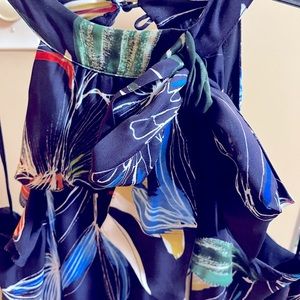 PARKER NAVY FLORAL WITH TIE Neck BOW MIDI DRESS, Size M. Excellent condition